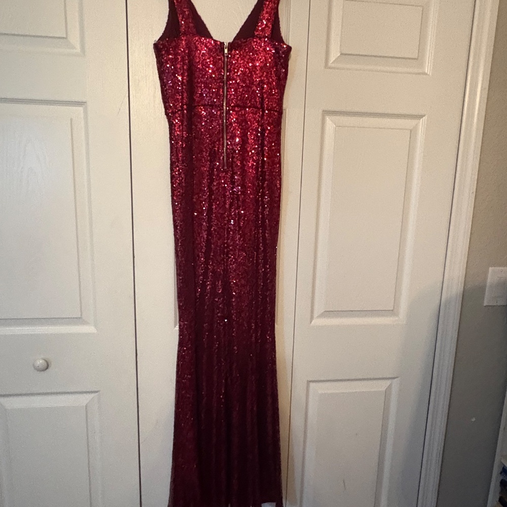 Red Sequin Floor Length Gown Size 7 - image 4